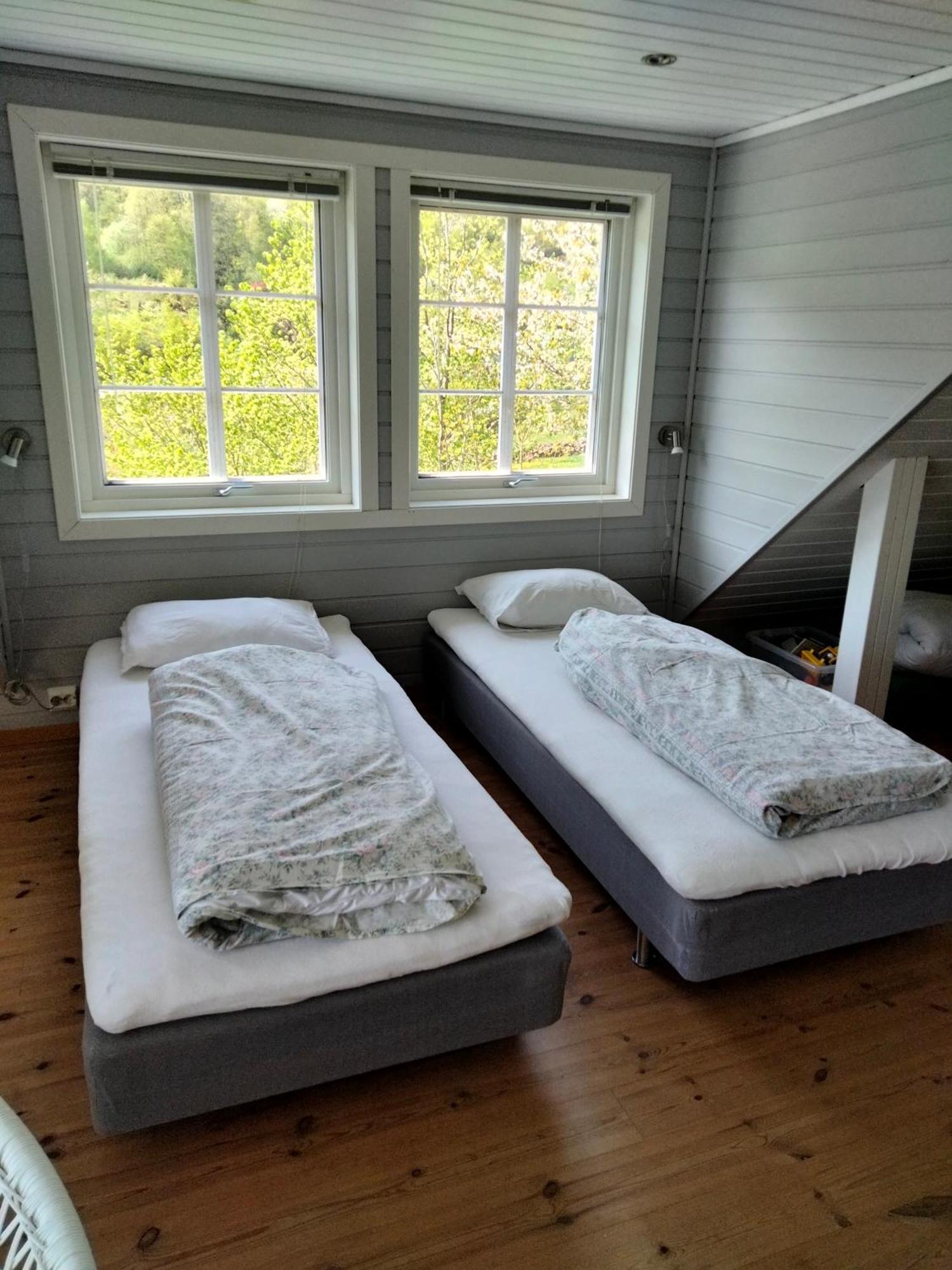 Anneks I Naturskjonne Gitlevag Lyngdal Luaran gambar